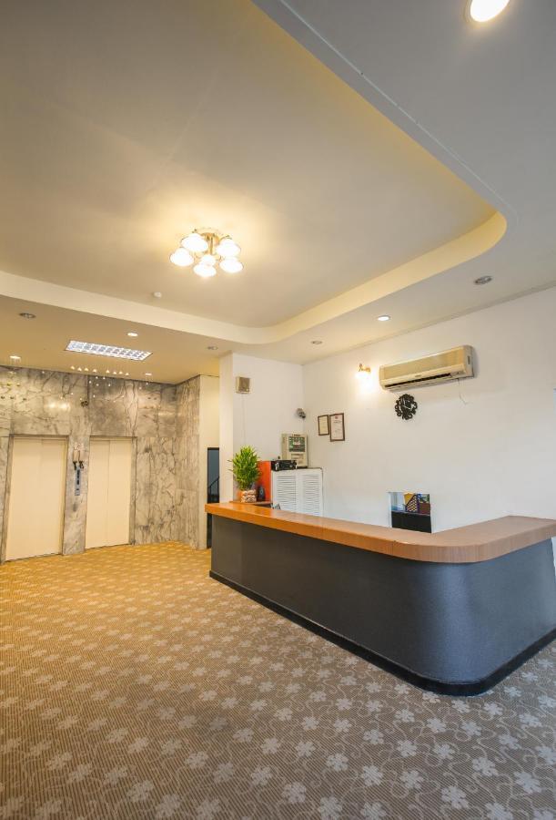 Taichung Hall Aparthotel Exterior foto